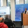 Ministerin Martine Deprez bei der Pressekonferenz zur Vorstellung der Platform